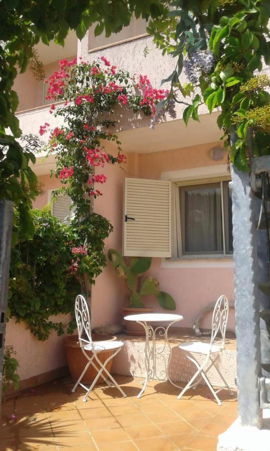 Villetta A Schiera La Maddalena  Exterior photo